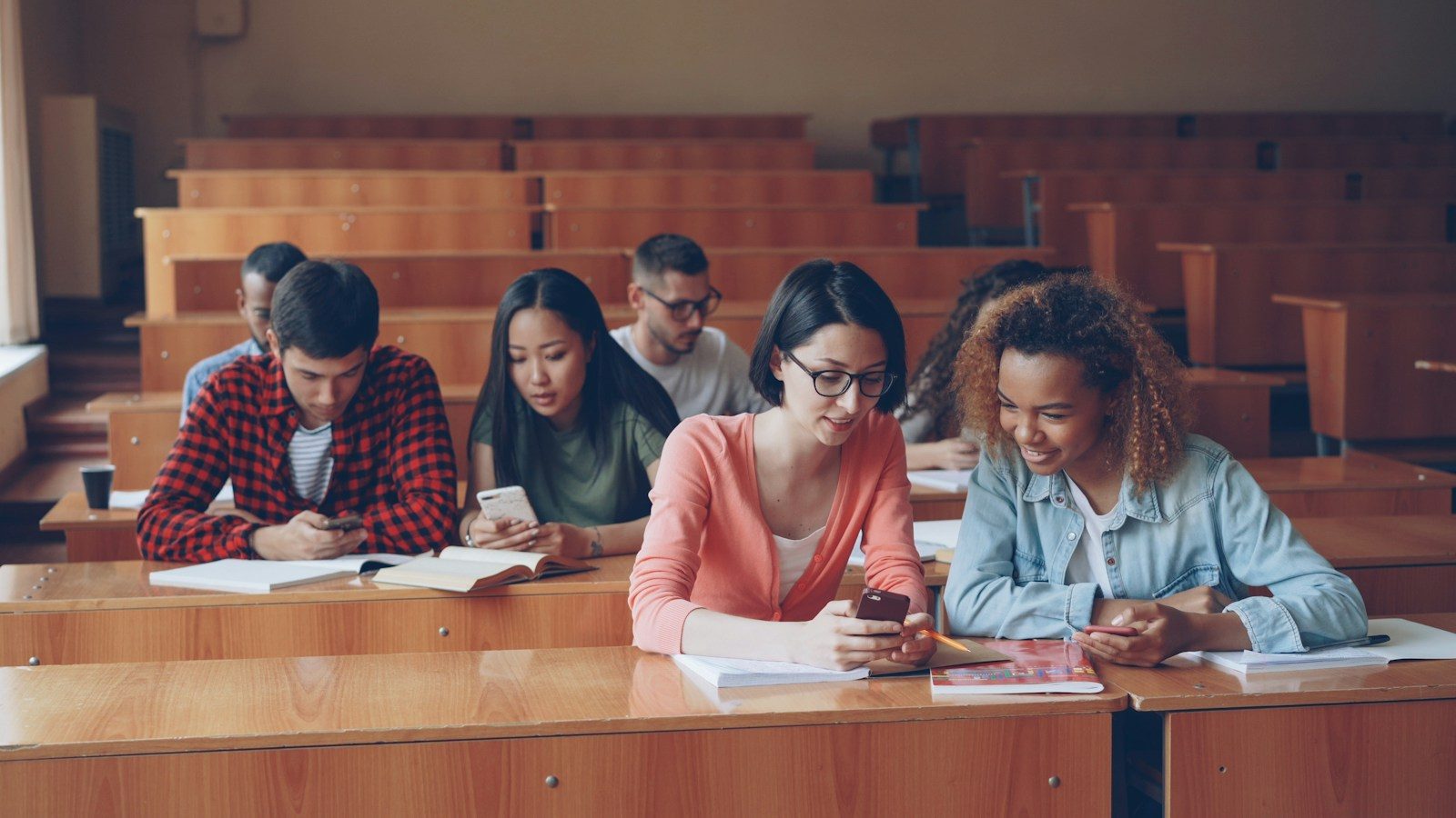 Research Shows Screens are Bad For Learning—Billions Wasted
